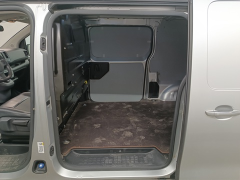 EntryDriverRear