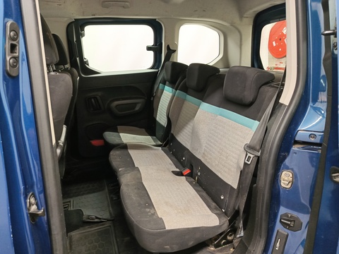 EntryDriverRear