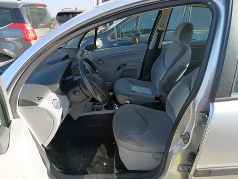 EntryDriverFront
